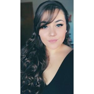 Meet your Posher, Skylar